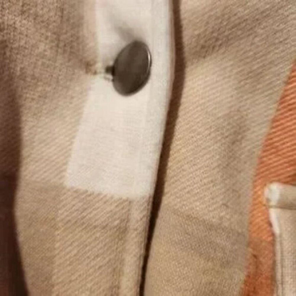 PRETTY LITTLE THING shacket tan white and melon plaid flannel jacket size 28 - Picture 3 of 9